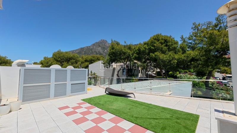 Foto 9df74a61-be10-4337-99c5-ad2fa5edc27c. Casa pareada pareada con piscina en meisho hills, Sierra Blanca en Marbella