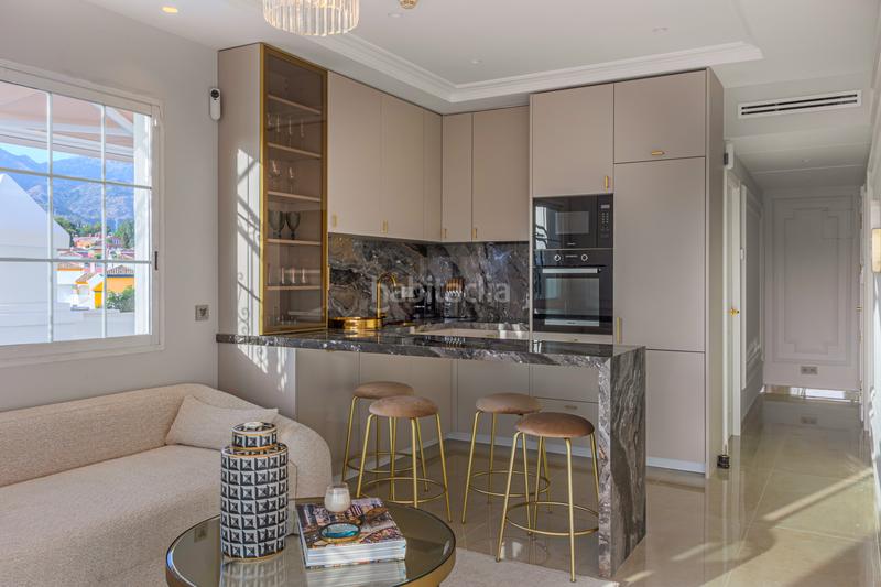 Foto cdbed1d7-0971-4321-b6e2-10ad5490b618. Location appartement avec parking piscine dans Playa Bajadilla - Puertos Marbella