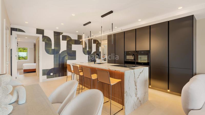 Foto a51d7d55-5914-4b1c-ad29-84d7a24c65f2. Apartament amb aparcament piscina a Zona de Punta Plata Estepona