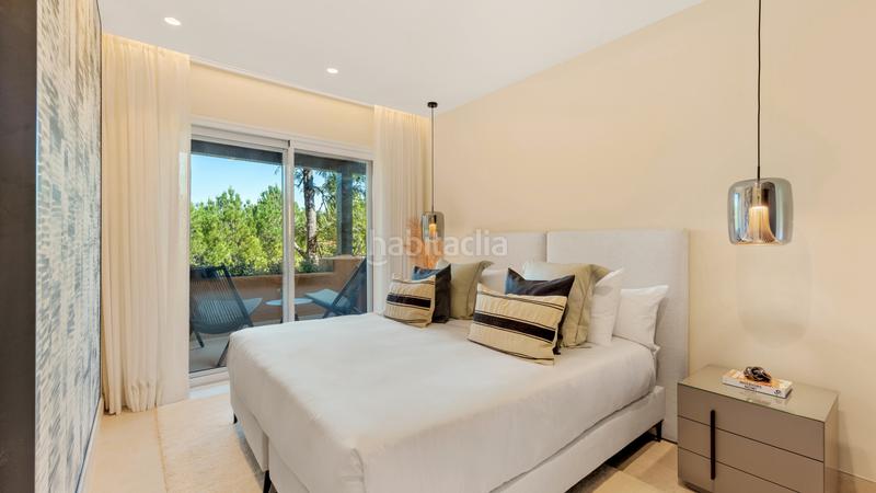 Foto dea93d8e-cd35-4c43-a80d-b50a892a7fd7. Apartament amb aparcament piscina a Zona de Punta Plata Estepona
