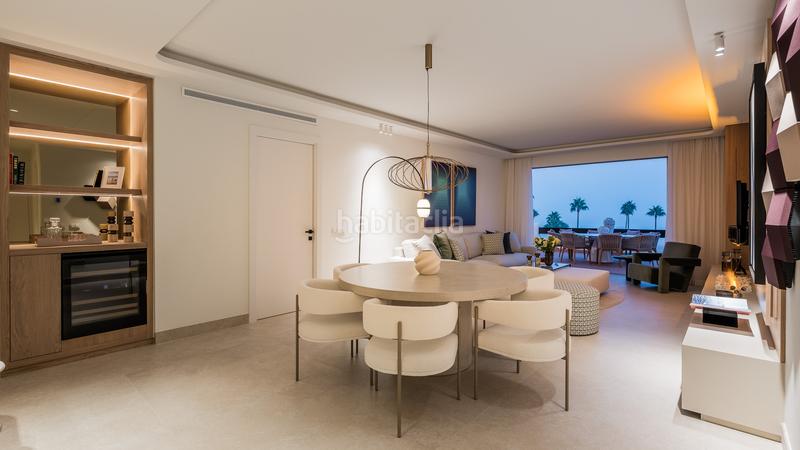 Foto a510571a-2804-4aee-9388-1138f0bfa9dc. Apartamento ático de lujo en primera línea en bahía dEl Velerín, en Estepona