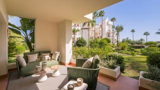 Appartement à El Velerín. Apartamento en planta baja frente al mar en bahía del velerín