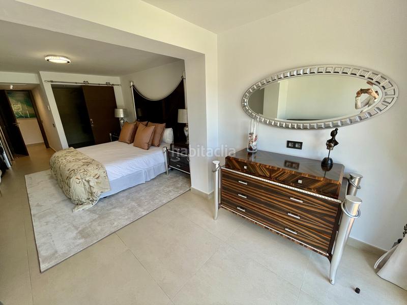 Foto 674f9d8e-59c4-4435-96d3-7ce834724590. Casa amb aparcament piscina a Nueva Alcántara Marbella
