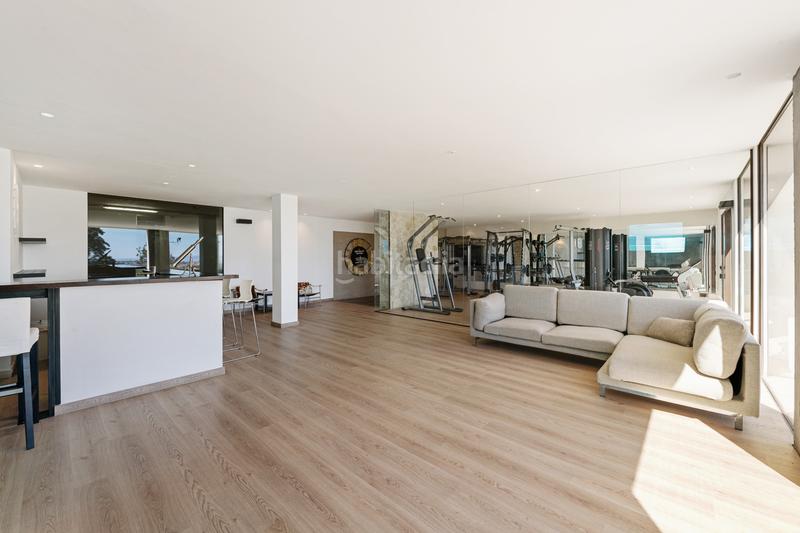 Foto 28bd200d-c5a2-4a6e-a83e-de4c9d7c26fe. Casa  leon casa contemporánea con vistas panorámicas al mar y al golf en Benahavís