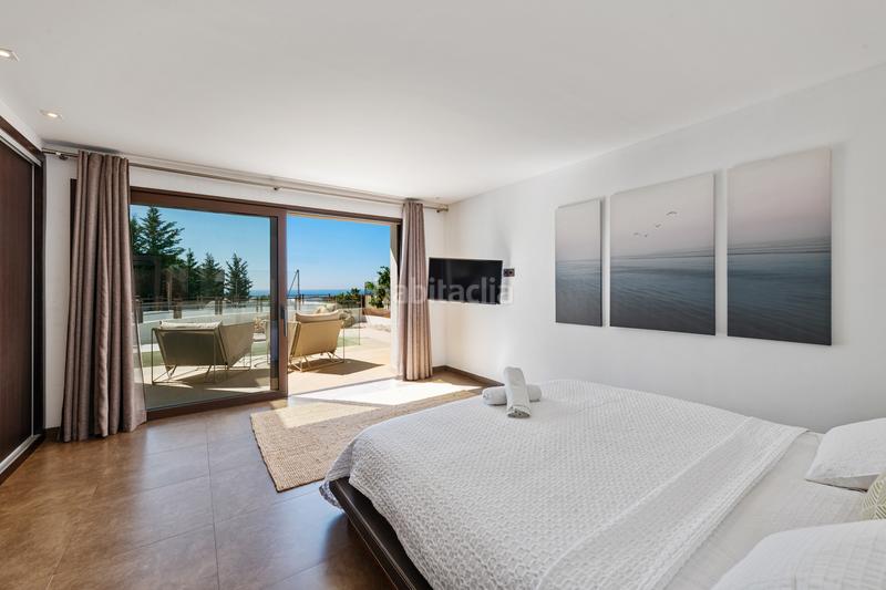 Foto 9cbe39ab-fe72-4943-8449-165993fba6f7. Casa  leon casa contemporánea con vistas panorámicas al mar y al golf en Benahavís