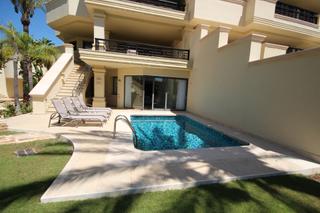 Lloguer Planta baixa a Puerto Banús. Apartamento dúplex en laguna de banús para alquiler de larga tem