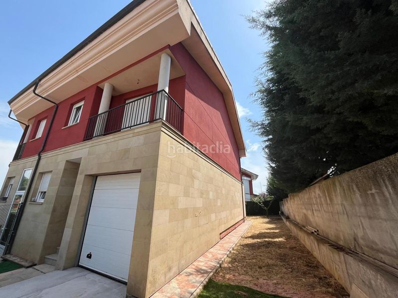 Foto cf0b8b2a-9c81-460f-b80f-f4f4b60cce65. Casa amb calefacció aparcament a Cardeñajimeno