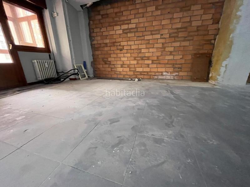 Foto 0161d250-626b-49a9-aaa5-b3c8256f00df. Etagenwohnung mit heizung in Casco Antiguo Burgos