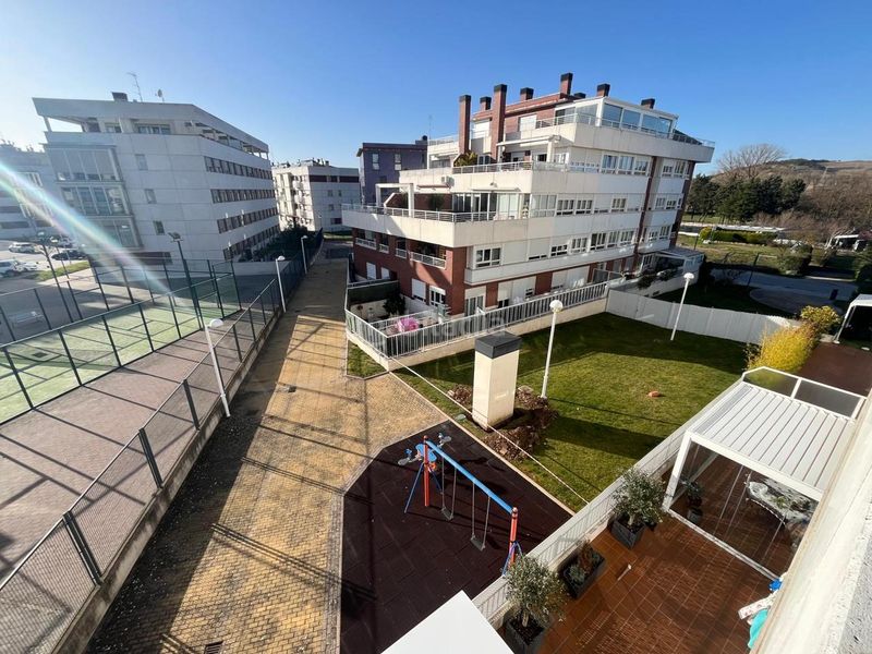 Foto 27128fb6-9138-4dc9-bb20-3bf4185d27ff. Piso en Universidad - Las Huelgas Burgos