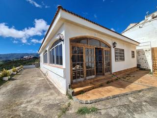 Masia a Caserones - La Higuera. Casa terrera con terreno, en el palmital, telde