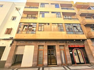 Piso en Calle angel guimera 71. Piso en venta en arenales  las palmas