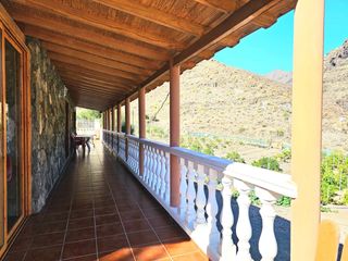 Casale in Calle rosa. Finca con dos viviendas en tasarte, la aldea  200.000 m2 dentro