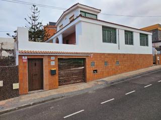 Chalet en Playa del Hombre - Taliarte - Salinetas. Venta de chalet en playa del hombre