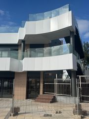 Miete Geschäftsraum in Fresno 1. Se alquila local comercial en c.c. en la misma playa de la garit