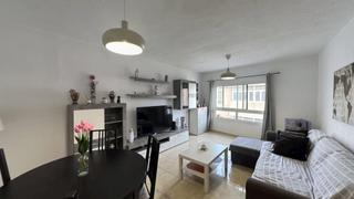 Piso en Calle isla de cuba 6. Coqueto piso en casas nuevas, telde, islas canarias, espaa