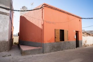 Xalet  Calle hernan cortes 12. Casa adosada en el carrizal, telde  oportunidad de inversión!