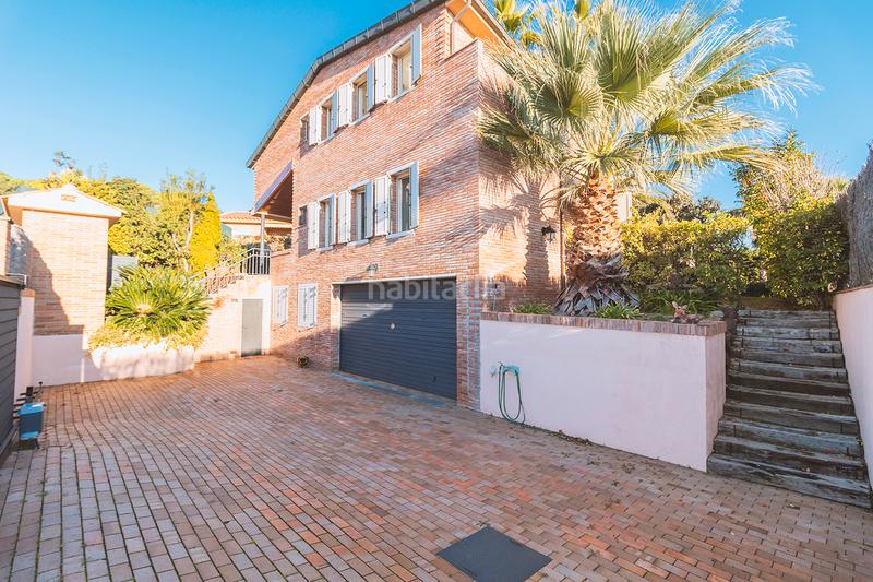 Foto 2a310a29-c1df-45ac-a3a6-dd50f5788e62. Chalet con camino parcheggio piscina in Urbanitzacions Sant Pol de Mar