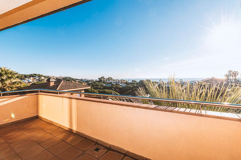 Foto 6b1bddc3-11ce-4c27-ae73-25be8de531ad. Chalet con camino parcheggio piscina in Urbanitzacions Sant Pol de Mar