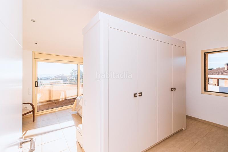 Foto d91f5c2b-5b36-4193-8160-4ffaf1c7de7f. Chalet con camino parcheggio piscina in Urbanitzacions Sant Pol de Mar