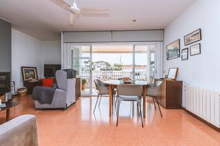 Duplex à Centre. Ático dúplex con varias terrazas y vistas panorámicas al mar
