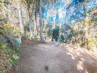 Terreny residencial a Sant Cebrià de Vallalta. Parcela urbana en sant cebrià de vallalta – 445 m² lista para co