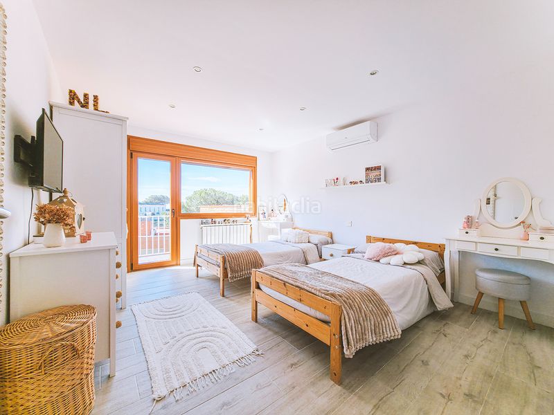 Foto 2fc1fc84-d0ad-40e6-910b-01b870d1a6fb. Casa amb xemeneia calefacció aparcament piscina a Sant Pol de Mar