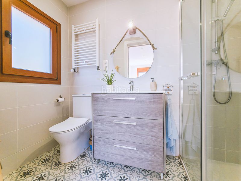 Foto 96b376fb-a49e-4fc5-9cb0-ce9d4e23d881. Casa amb xemeneia calefacció aparcament piscina a Sant Pol de Mar