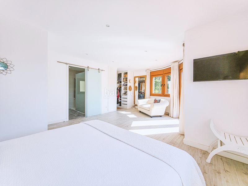 Foto 9c85e387-bf88-417c-ab50-3552267c8c58. Casa amb xemeneia calefacció aparcament piscina a Sant Pol de Mar