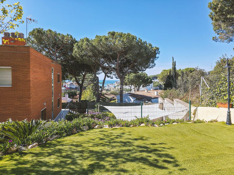 Foto d66477aa-e2cb-4023-b9ab-455f2f015b78. Casa amb xemeneia calefacció aparcament piscina a Sant Pol de Mar