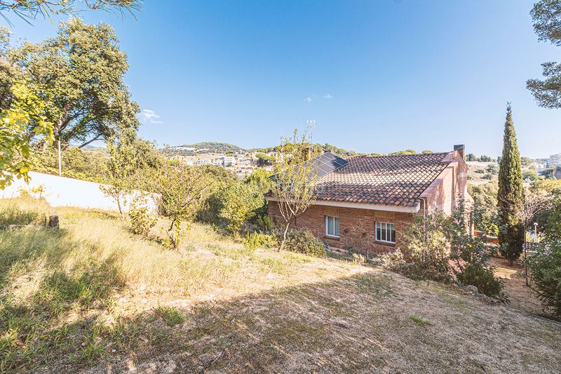 Foto 19988c4a-99b6-4ea0-80ca-72b53f3ea5fe. Chalet with fireplace heating parking in Urbanitzacions Sant Pol de Mar