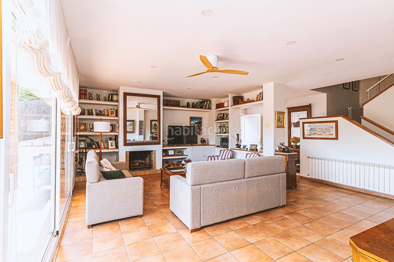 Foto 4ca6f0f3-a289-434c-a1c2-8353bf2df883. Chalet with fireplace heating parking in Urbanitzacions Sant Pol de Mar