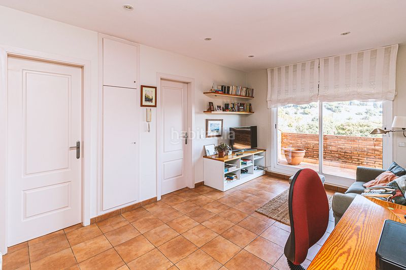 Foto bc7e2e96-fdb0-49e2-827b-4ce37eefbe0e. Chalet with fireplace heating parking in Urbanitzacions Sant Pol de Mar