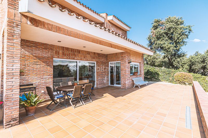Foto c79cf3b0-d550-4b6e-a88d-523268d20636. Chalet with fireplace heating parking in Urbanitzacions Sant Pol de Mar