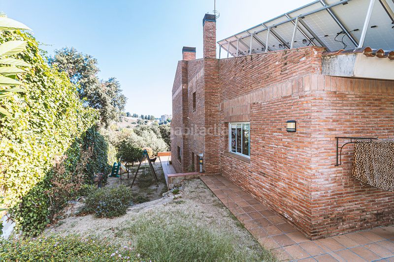 Foto ef0378d6-ae4c-43f4-8aeb-1b2ed59e10ed. Chalet with fireplace heating parking in Urbanitzacions Sant Pol de Mar