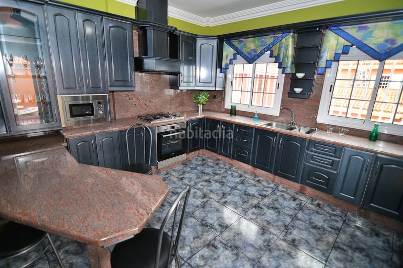 Foto a37a983d-0e1c-4c2a-bf60-4b60198f1764. Casa amb aparcament a Icod de los Vinos pueblo Icod de los Vinos
