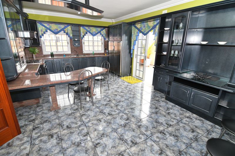 Foto b6d94ef3-f37c-4f69-878f-53b80596d192. Casa amb aparcament a Icod de los Vinos pueblo Icod de los Vinos