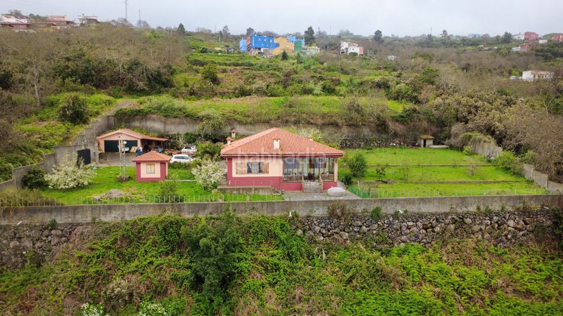Foto 418a7853-ba36-4cea-b958-6e0bc48fb567. Casa amb aparcament a El Bebedero - Pinolere - Aguamansa Orotava (La)