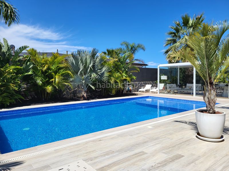 Foto 18f4adc4-c962-438b-a979-15cd29efb554. Casa amb aparcament piscina a El Durazno Orotava (La)