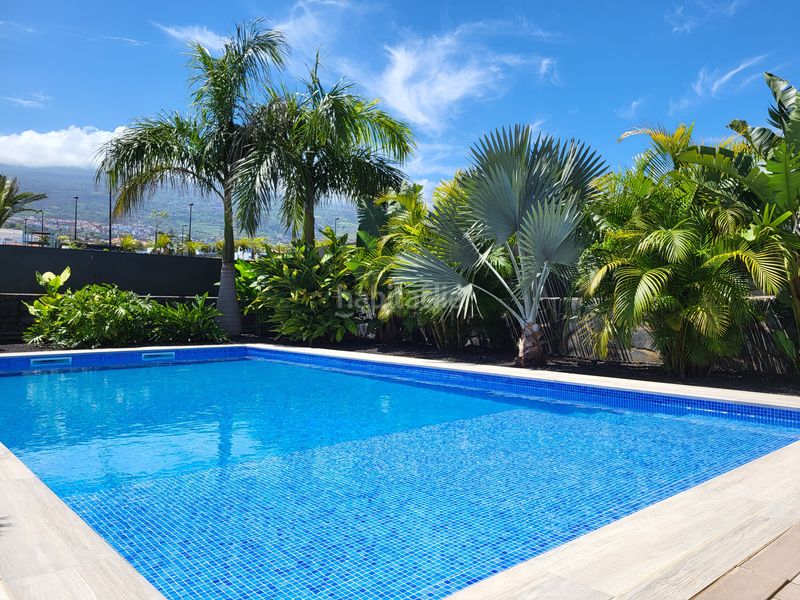 Foto e0281127-ebd9-438b-8993-7548efff8f08. Casa amb aparcament piscina a El Durazno Orotava (La)