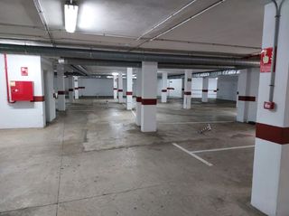 Posto auto in Buen Paso - La Mancha. Aparcamiento subterráneo con 21 plazas y 10 trasteros