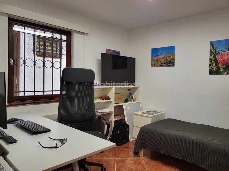 Foto 3d824883-8133-4573-bb6d-84880aecd8e5. Casa amb calefacció aparcament piscina a Los Realejos pueblo Realejos (Los)