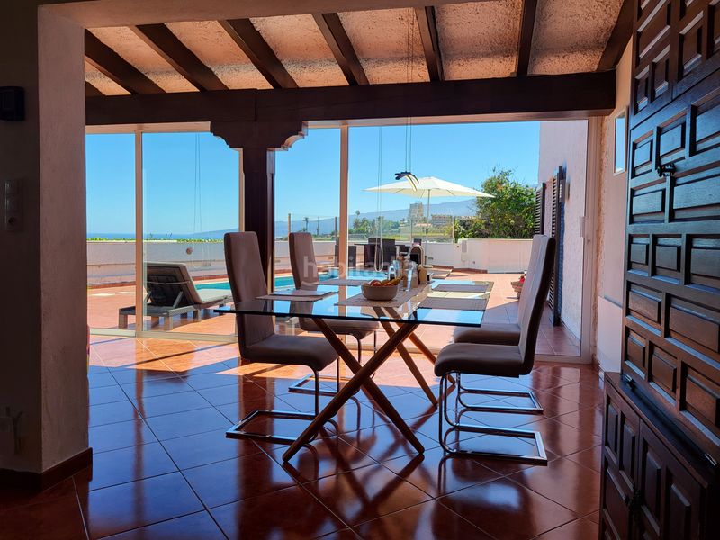 Foto 4bbbe6ab-4d5d-4e20-9caf-ada79f179871. Casa amb calefacció aparcament piscina a Los Realejos pueblo Realejos (Los)