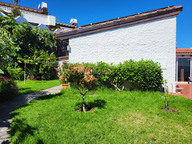 Foto 5dfc2a69-8dfa-4386-90c0-b4269e231d5d. Casa amb calefacció aparcament piscina a Los Realejos pueblo Realejos (Los)
