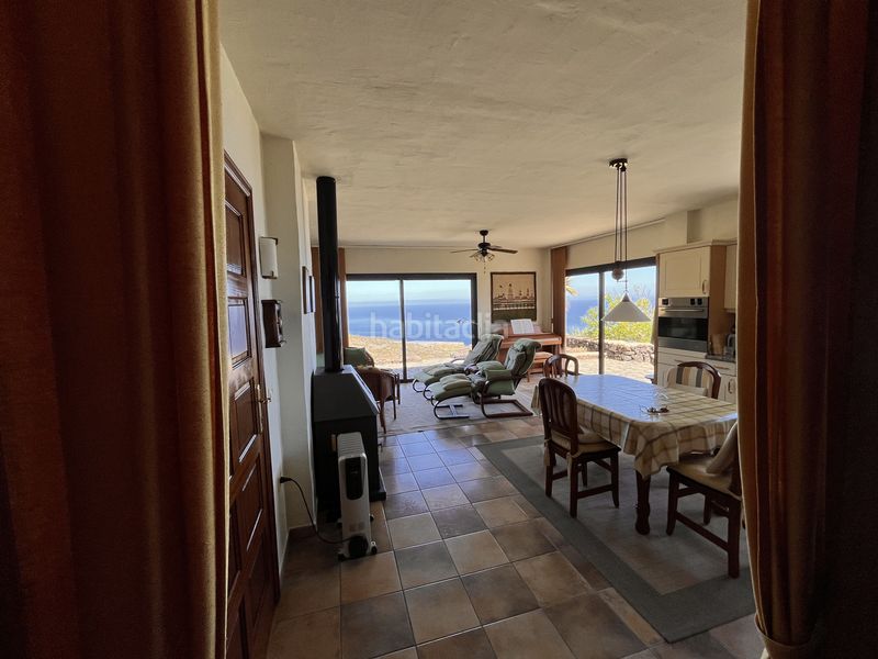 Foto c2f907f7-af3d-4355-a770-603ef953f690. Casa amb aparcament a Frontera