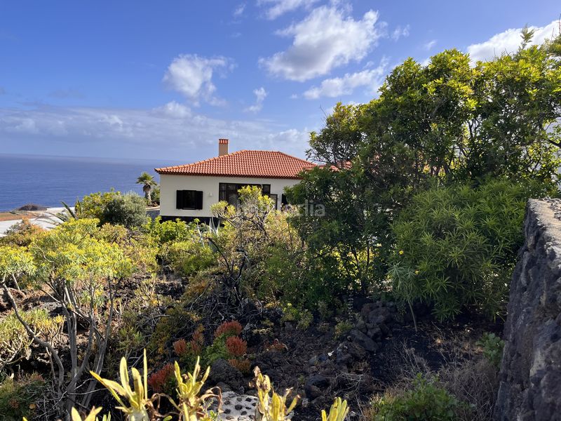 Foto d45f936e-f40a-4656-8ad0-c4f2a3fdde41. Casa amb aparcament a Frontera
