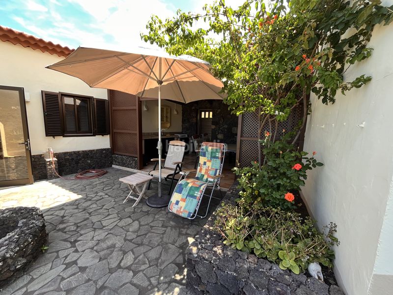 Foto d855dcff-f8fb-43da-b6a1-dc3850b49590. Casa amb aparcament a Frontera