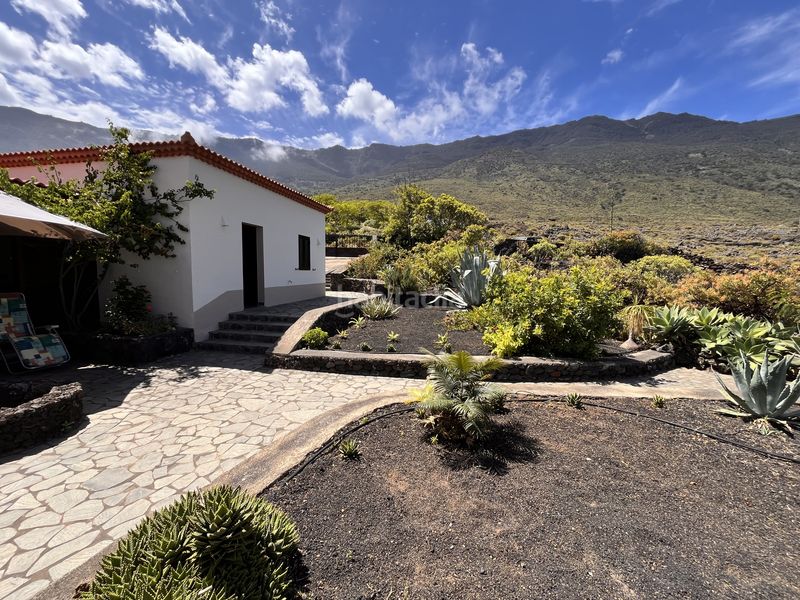 Foto eda7979f-8196-4782-84e2-89b2ce68c974. Casa amb aparcament a Frontera