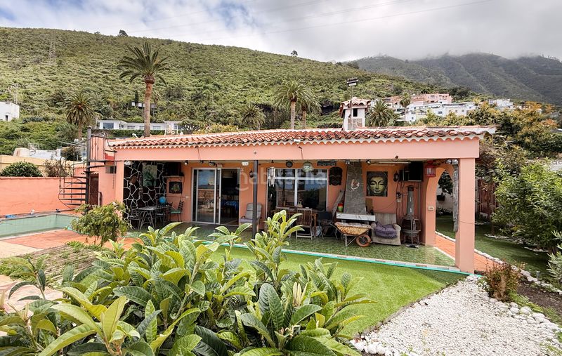 Foto 533c4094-ce6c-463e-9b40-8011187fd742. Casa amb aparcament piscina a Las Cuevas - Los Gómez Orotava (La)