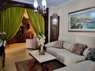 Apartamento en Playa Jardín. Apartamento céntrico con potencial y cuatro dormitorios
