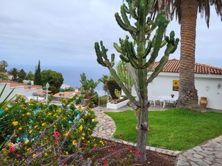 Casa in Sauzal (El). Bungalow de tres dormitorios con vistas  situado en una zona tra